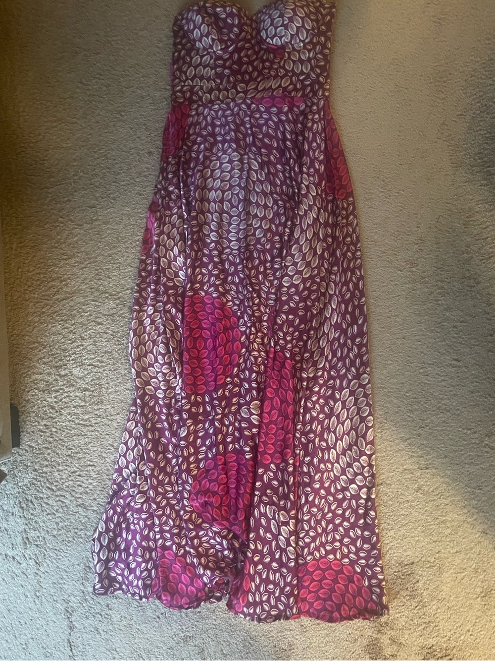 Strapless elegant dress